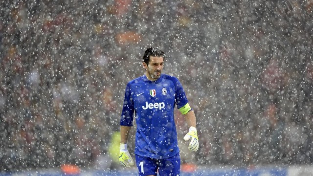 内马尔+C罗加盟带动商业合作激增，内马尔跟c罗一起效力过吗